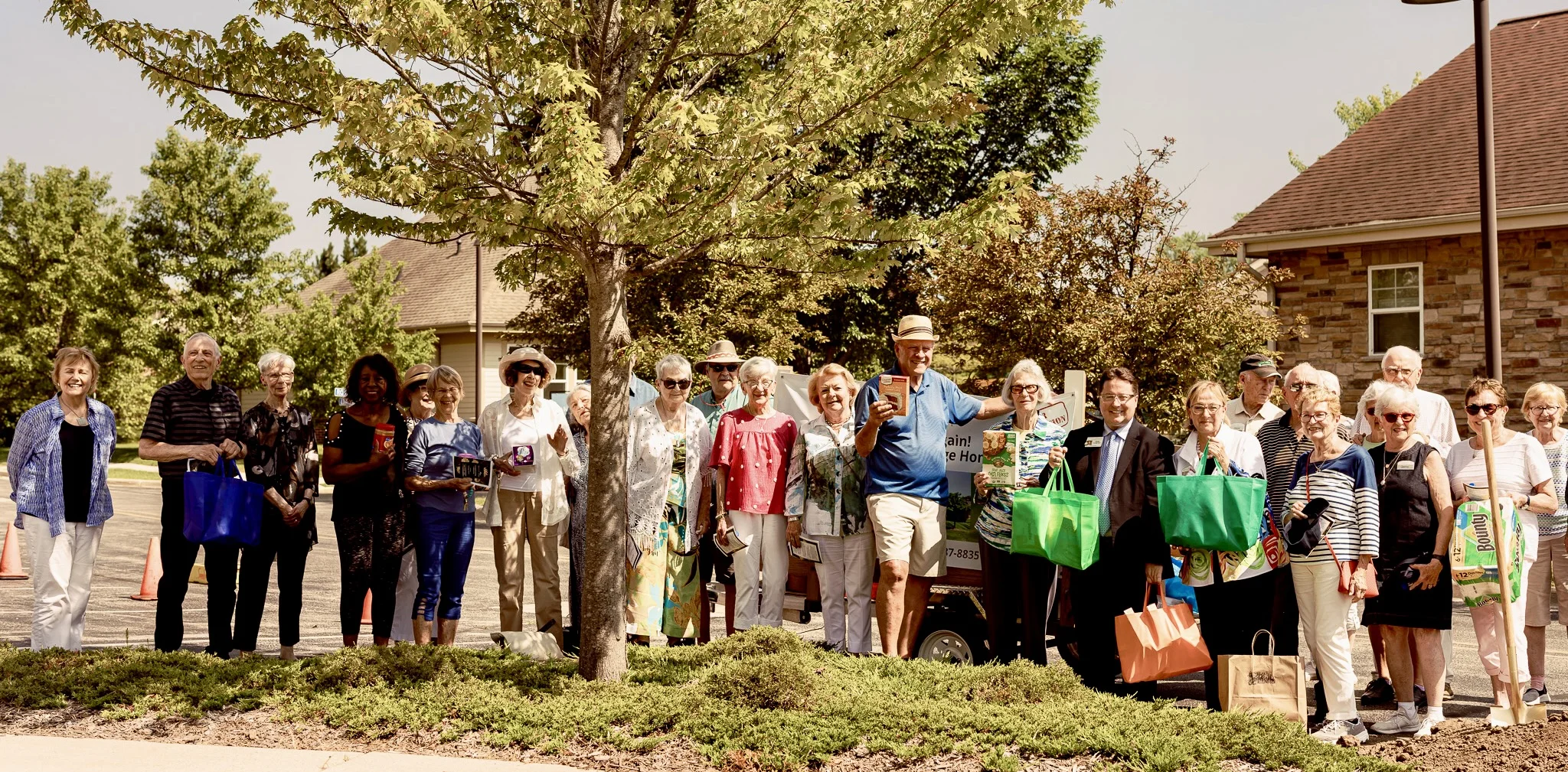 725407E9-AA9E-4EBC-AB4E-E44AE0D58420_1_201_a